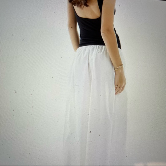 ASOS DESIGN Maxi Black Top Ivory Skirt Size 12-14 NWOT - Picture 2 of 10